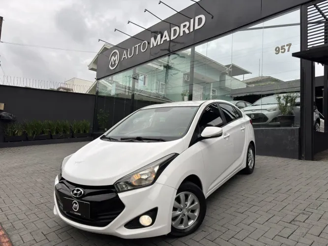 Hyundai HB20S C.style/c.plus1.6 Flex 16V Aut. 4P 2014