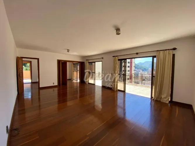 Cobertura com 4 dormitórios à venda, 238 m² por R$ 1.400.000,00 - Agriões - Teresópolis/RJ