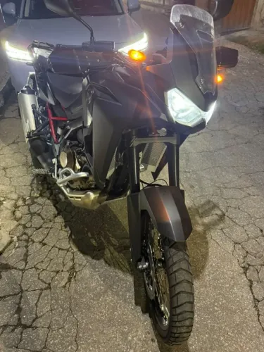 Honda CRF 1100l Africa Twin 2023/23 Seminova IMPECÁVEL
