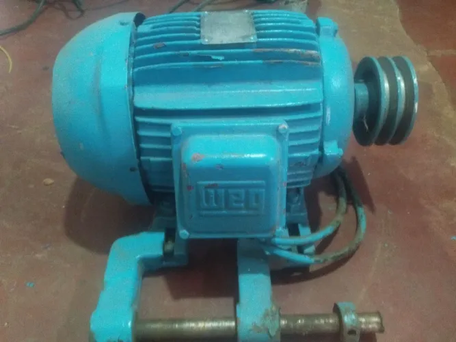 Motor trifasico de alta rotação