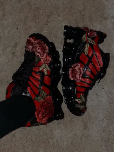 12 mola shox tenis custom flower