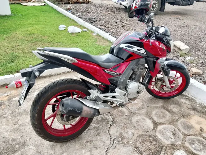 Cb Twister 2019 a venda