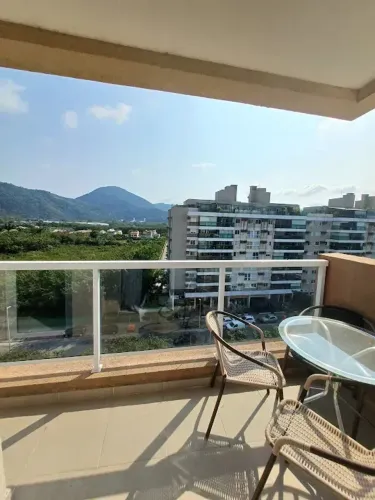 Imóvel para locação com 80 m² de 2 quartos com 1 suíte e 1 vaga garagem no Recreio dos Ban