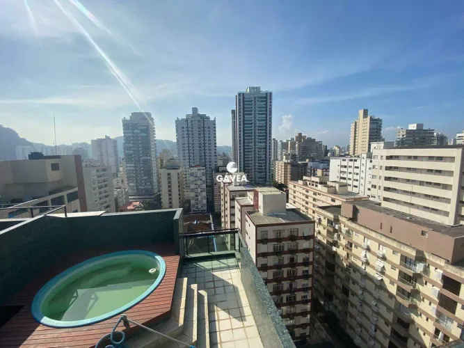 Cobertura à venda no Pompéia em Santos.