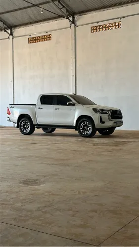 Toyota Hilux CD SRX 4X4 2.8 TDI 16V Diesel Aut. 2021