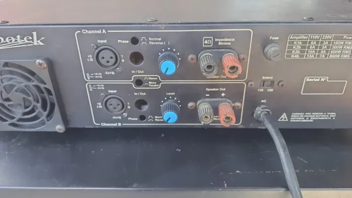 vendo amplificador appotek 900watis transformador toroidal todo revisado.