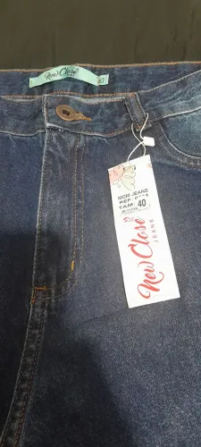 Calça jeans, em promoção, tamanho 40, valor 40$
