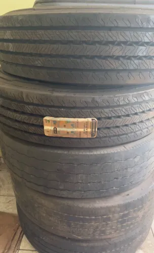 Vende se pneus de caminhão alguns usado e etc