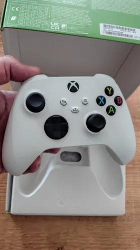 Controle Xbox Series X/S Original c/ Caixa - Estado de Novo