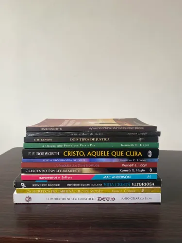 Box de livros cristãos