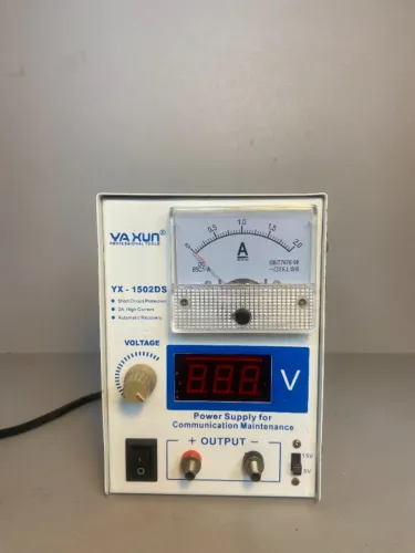 ? Fonte de Alimentação Regulável Yaxun YX-1502DS - Ótimo Estado!