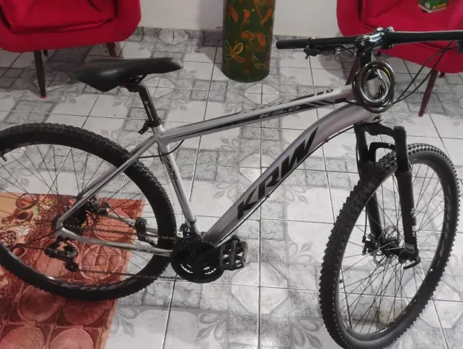 MTB KRW K 3.0 aro 29 - excelente estado mais trava e pezinho de descanso 