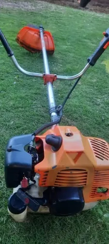 Roçadeira a gasolina