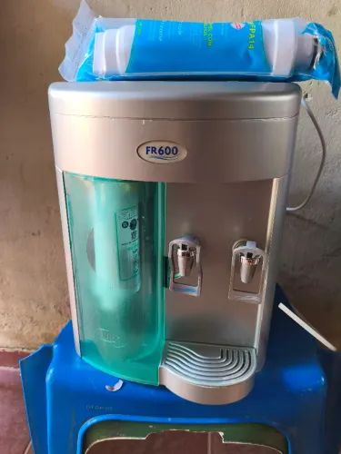 Filtro de água gelada e natural funcionando perfeitamente vela nova 