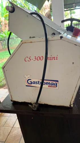 Cilindro Laminador de Massas Gastromaq CS-300 Mini - Usado
