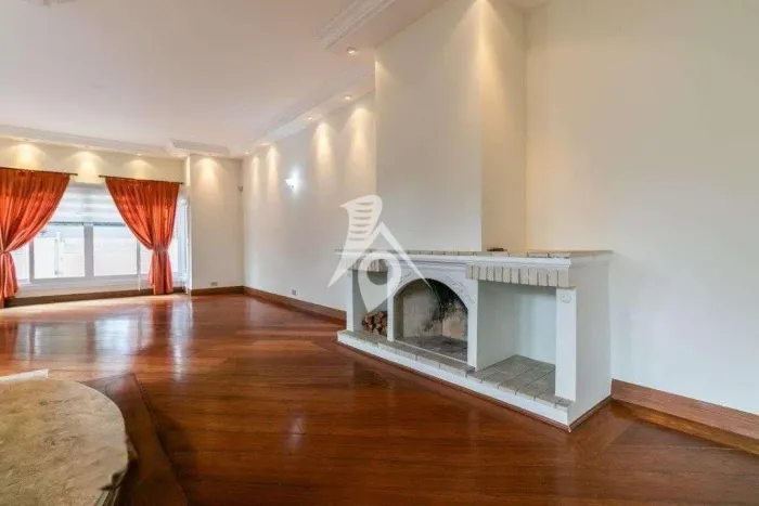 Sobrado na V. Prudente, 360m², 4 dormitórios