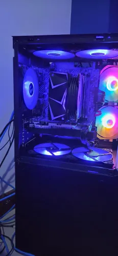 PC Gamer - Intel i5 10°Ger, 16GB RAM, GTX 1660 Super 6GB, SSD M.2 500GB