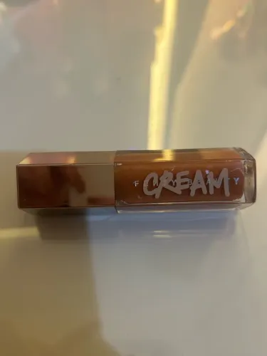 Gloss Fenty beauty