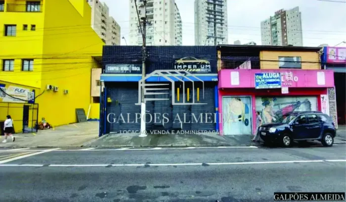 Imóvel para aluguel possui 200 metros quadrados em Jaguaribe - Osasco - SP