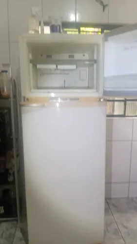 Geladeira conservada brastemp