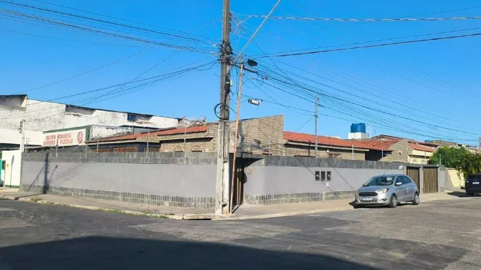 Casa para aluguel, 3 quartos, 1 suíte, 3 vagas, Ponto Novo - Aracaju/SE