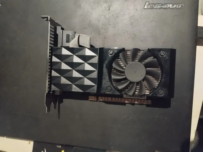 Placa de vídeo GT630 low profile - 2gb