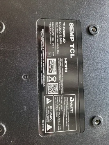 Tv tcl smart 32 polegadas led com tela danificada no estado