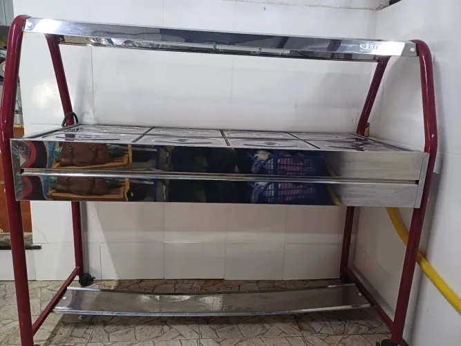 Balcão buffet quente