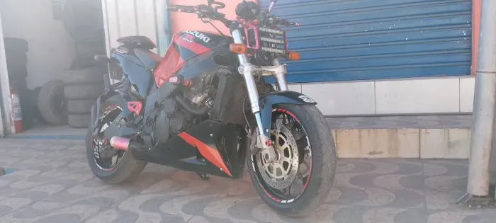 Suzuki gsxr 750 série especial com 150cv ,moto tunada e cadastrada no imetro ,revisada
