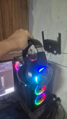 Headset Gamer RGB com Microfone e Som Surround para PC, PS4, PS5 e Xbox