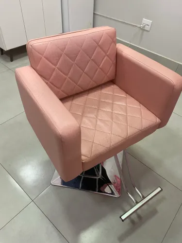 Salão completo de cabeleireira