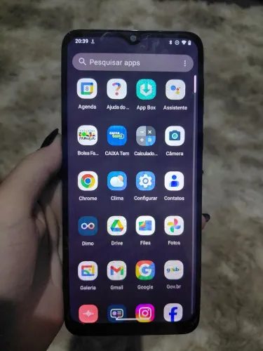 Vende-se moto e13 64gb. Passo cartão também