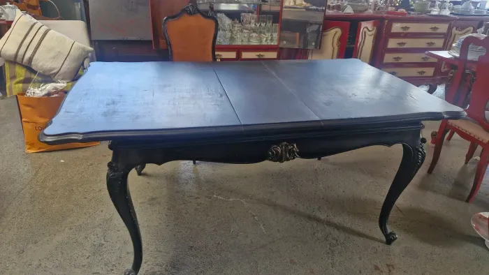 Mesa com 6 cadeiras