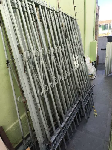 Grade de aço