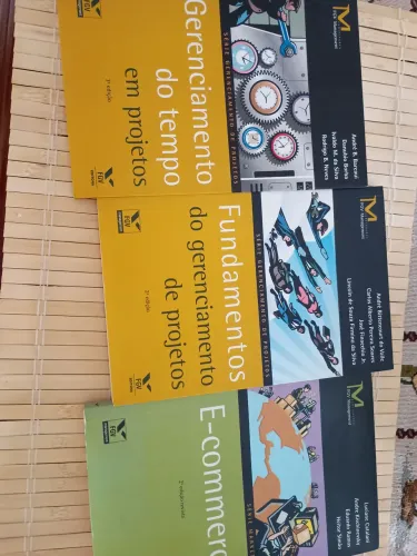 3 Livros de ADM da FGV de gerenciamento BAIXOU DE PREÇO