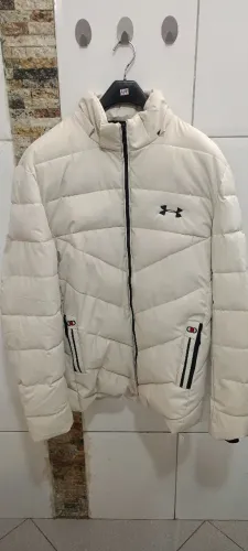 Jaqueta masculina Bomber Under Armour  super confortável, lindíssima, impermeável G