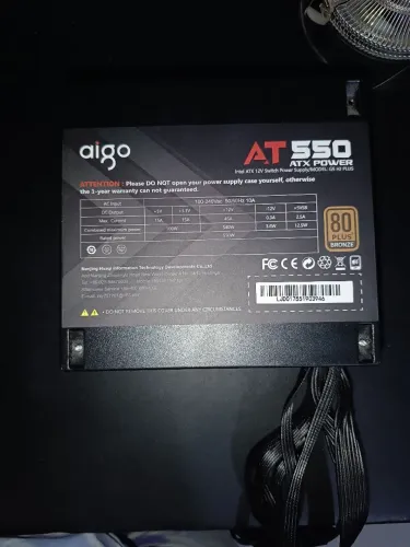 Fonte aigo 550w 80 plus