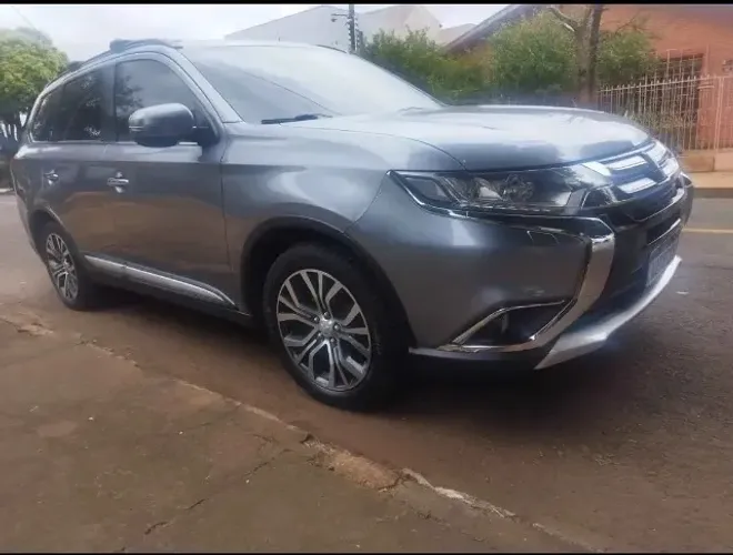 Mitsubishi Outlander 2.2 165cv Diesel Aut. 2016