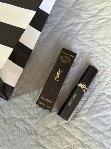 Yves Saint Laurent Máscara de cílios extreme volume Rímel Maquiagem