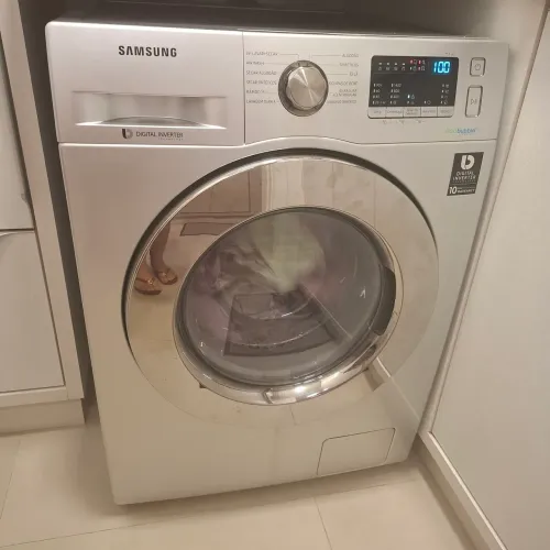 Lava e seca Samsung