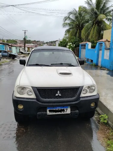 Mitsubishi L200 GL 2.5 4X4 CD Diesel 2009