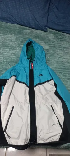 Corta vento Nike