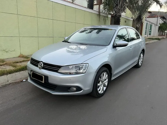 Volkswagen Jetta Comfortline 2.0 T.flex 8V 4P Tipt. 2012