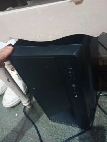 PC para estudos novo pouco tempo de uso