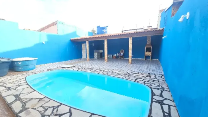 Casa jardim Imperial 3quatos com suíte piscina e Edícula com churrasqueira valor R$335mil