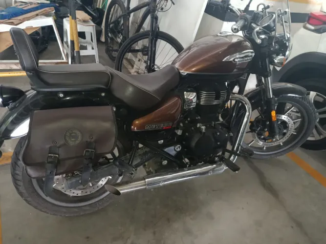 Royal Enfield meteor 350 Super nova