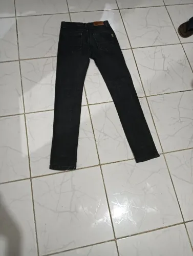 calças jeans infantil