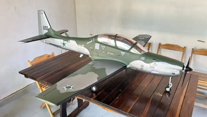 Aeromodelo A-29 Super tucano Elétrico 1,60 m 