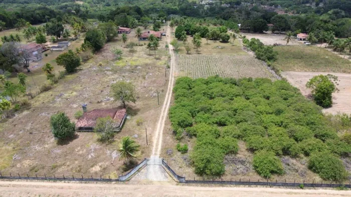 Excelente granja com 05 hectares. Na cidade do Comde-PB.
