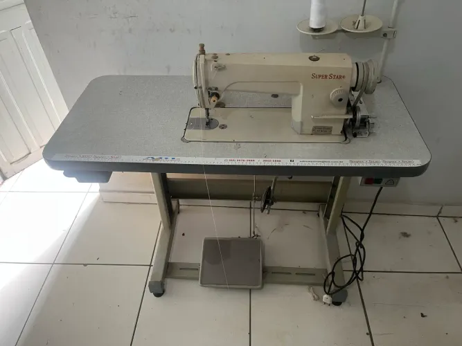Máquina De Costura Industrial Reta